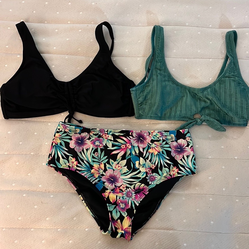 Women’s bikinis